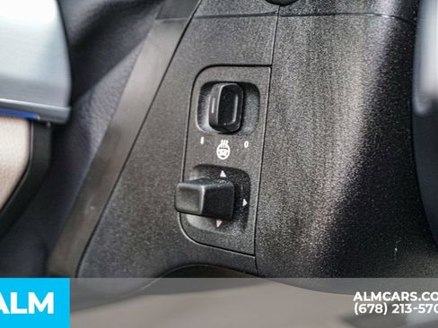 Used 2025 Mercedes-Benz GLS 450 4MATIC image 52