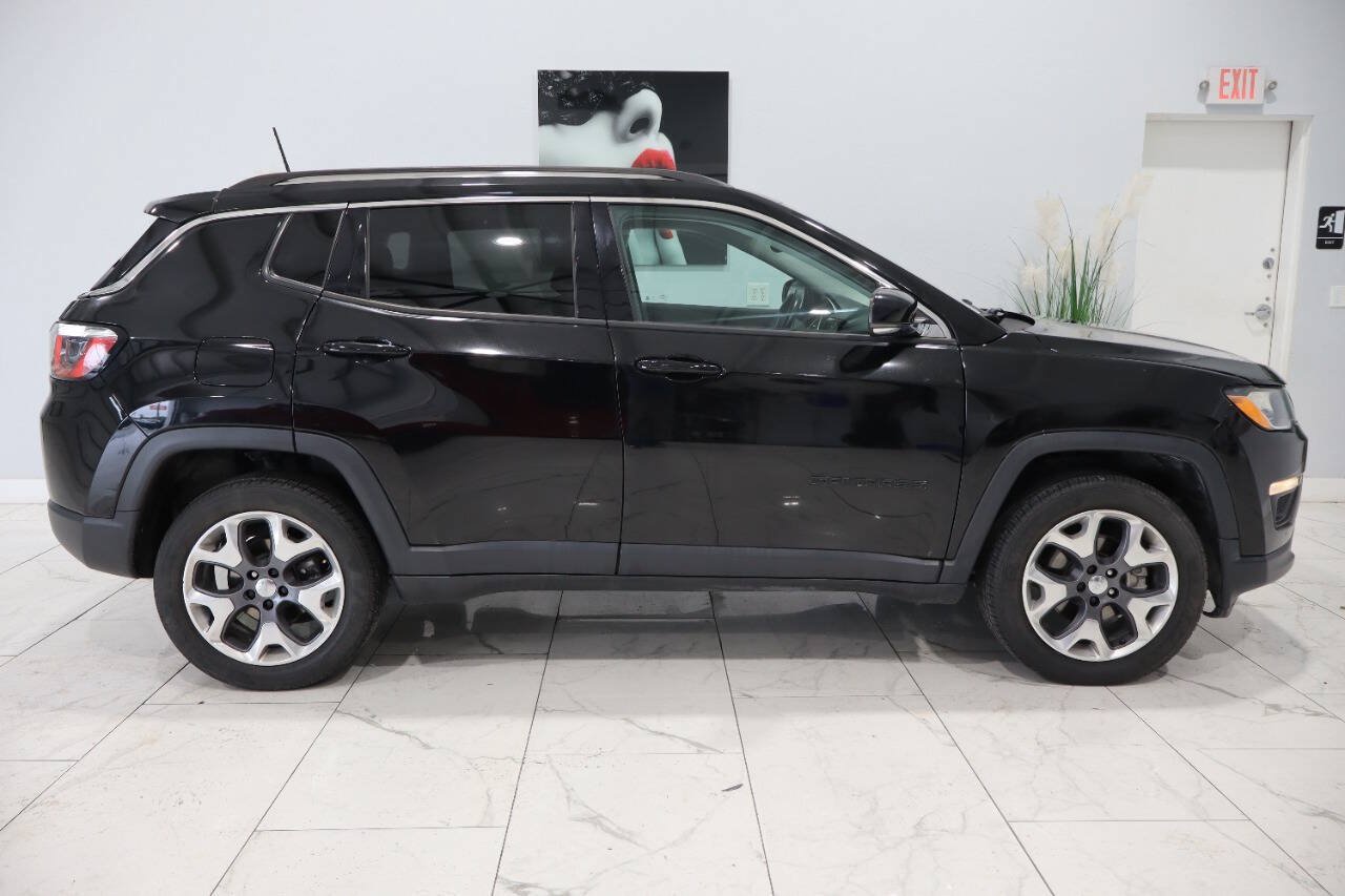 Used 2020 Jeep Compass Limited AWD/4WD image 2