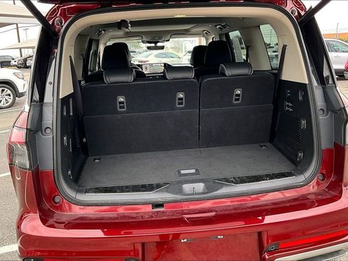Certified 2025 INFINITI QX80 Luxe image 50