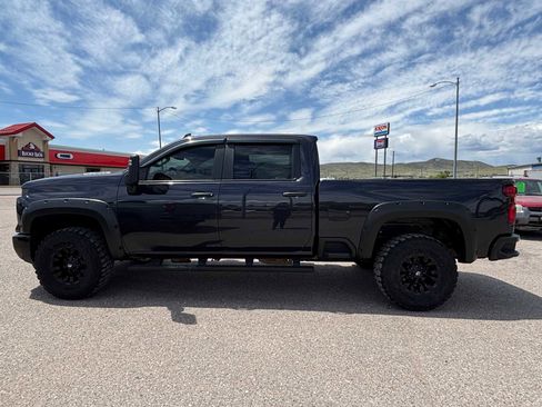 Used 2024 Chevrolet Silverado 2500 Custom image 6