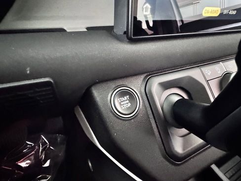 Used 2023 Land Rover Defender 110 S image 51