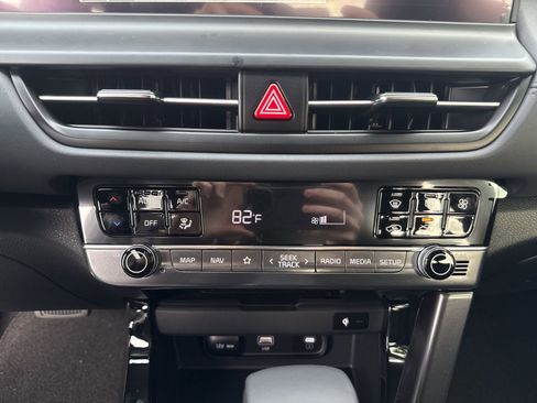 New 2026 Kia Seltos EX FWD image 21