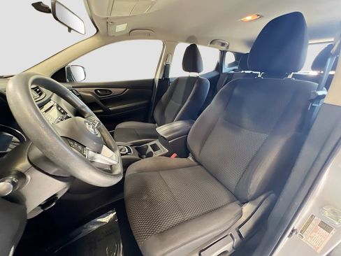 Used 2017 Nissan Rogue Sport S w/ S Appearance Package image 18