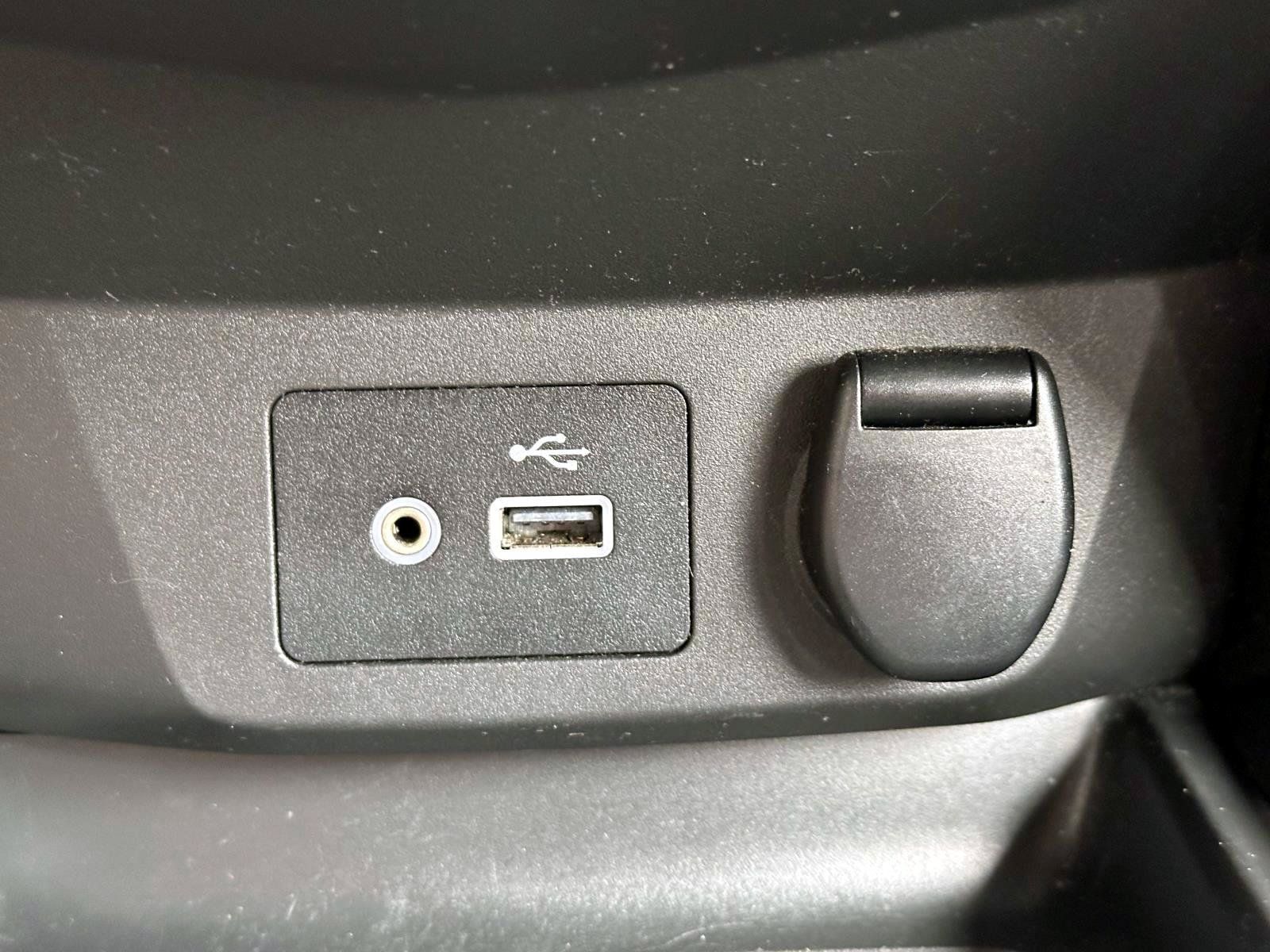 Certified 2021 Nissan Rogue Sport SV AWD/4WD image 21