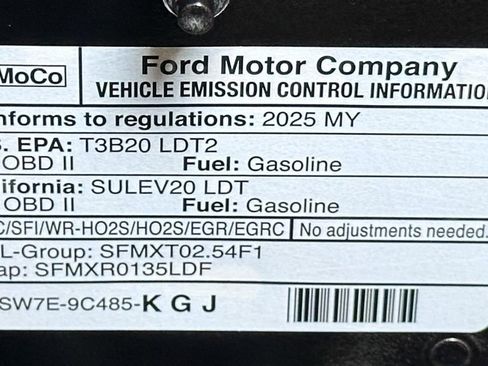 New 2025 Ford Maverick XLT w/ XLT Luxury Package FWD image 43