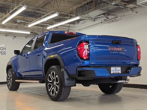 Used 2023 GMC Canyon AT4 w/ AT4 Premium Package AWD/4WD image 12