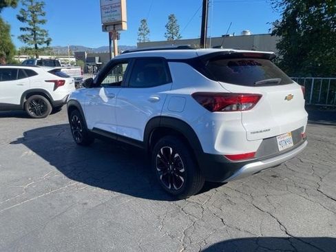 Certified 2023 Chevrolet TrailBlazer LT image 3