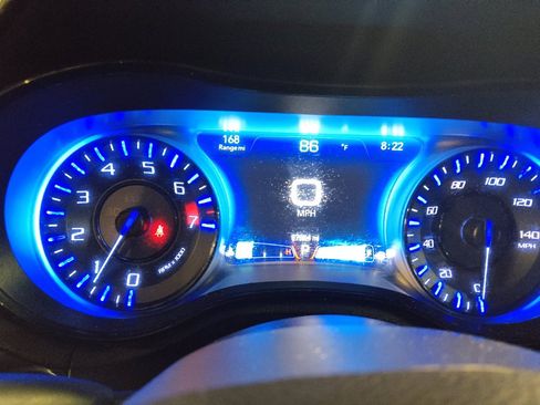 Used 2018 Chrysler 300 S RWD image 23