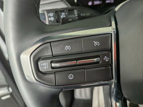 Certified 2025 GMC Acadia Elevation AWD/4WD image 26