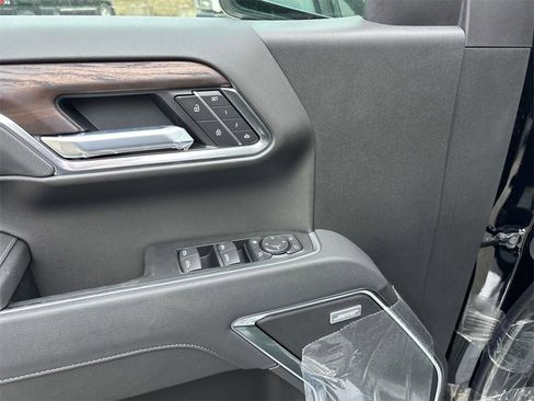 New 2026 GMC Sierra 1500 SLT w/ SLT Premium Package image 10