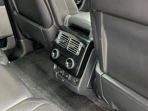 Used 2018 Land Rover Range Rover Supercharged AWD/4WD image 31