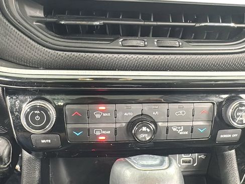 Used 2022 Jeep Compass Trailhawk w/ Trailhawk Elite Group image 28