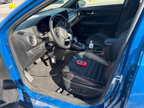 Used 2022 Kia Forte GT w/ GT2 Package FWD image 4