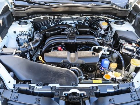 Used 2017 Subaru Forester 2.5i Premium w/ All-Weather Package image 21