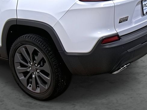 Used 2021 Jeep Cherokee Latitude Lux 80th Anniv w/ Quick Order Package 26U 80TH FWD image 9