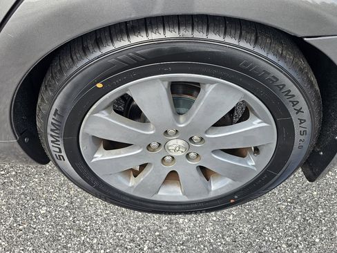 Used 2005 Toyota Avalon XL image 7