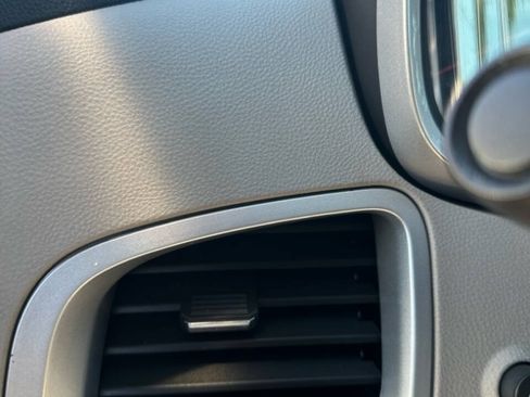 Used 2012 Chevrolet Equinox LT FWD image 15
