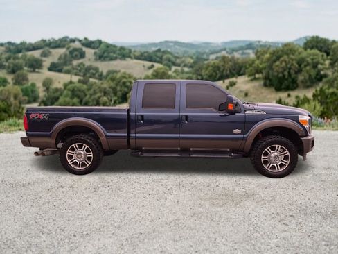 Used 2016 Ford F250 King Ranch w/ FX4 Off-Road Package AWD/4WD image 12