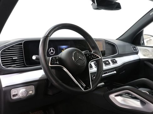 Used 2026 Mercedes-Benz GLS 450 4MATIC image 14