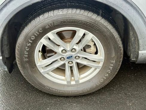 Used 2020 Ford Explorer XLT RWD image 32