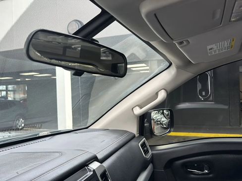Used 2019 Nissan Titan PRO-4X AWD/4WD image 20
