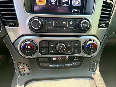 Used 2019 Chevrolet Tahoe Premier AWD/4WD image 13