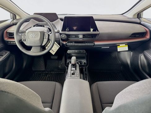 New 2026 Toyota Prius SE image 13