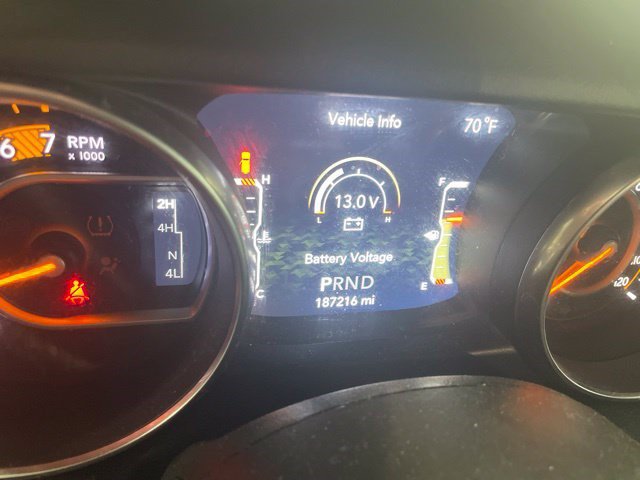 Used 2019 Jeep Wrangler Unlimited Sahara AWD/4WD image 10