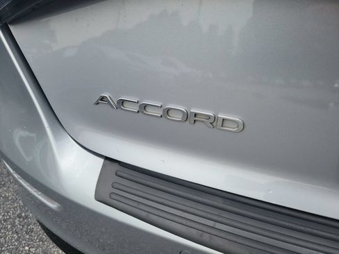 Used 2023 Honda Accord EX-L image 7