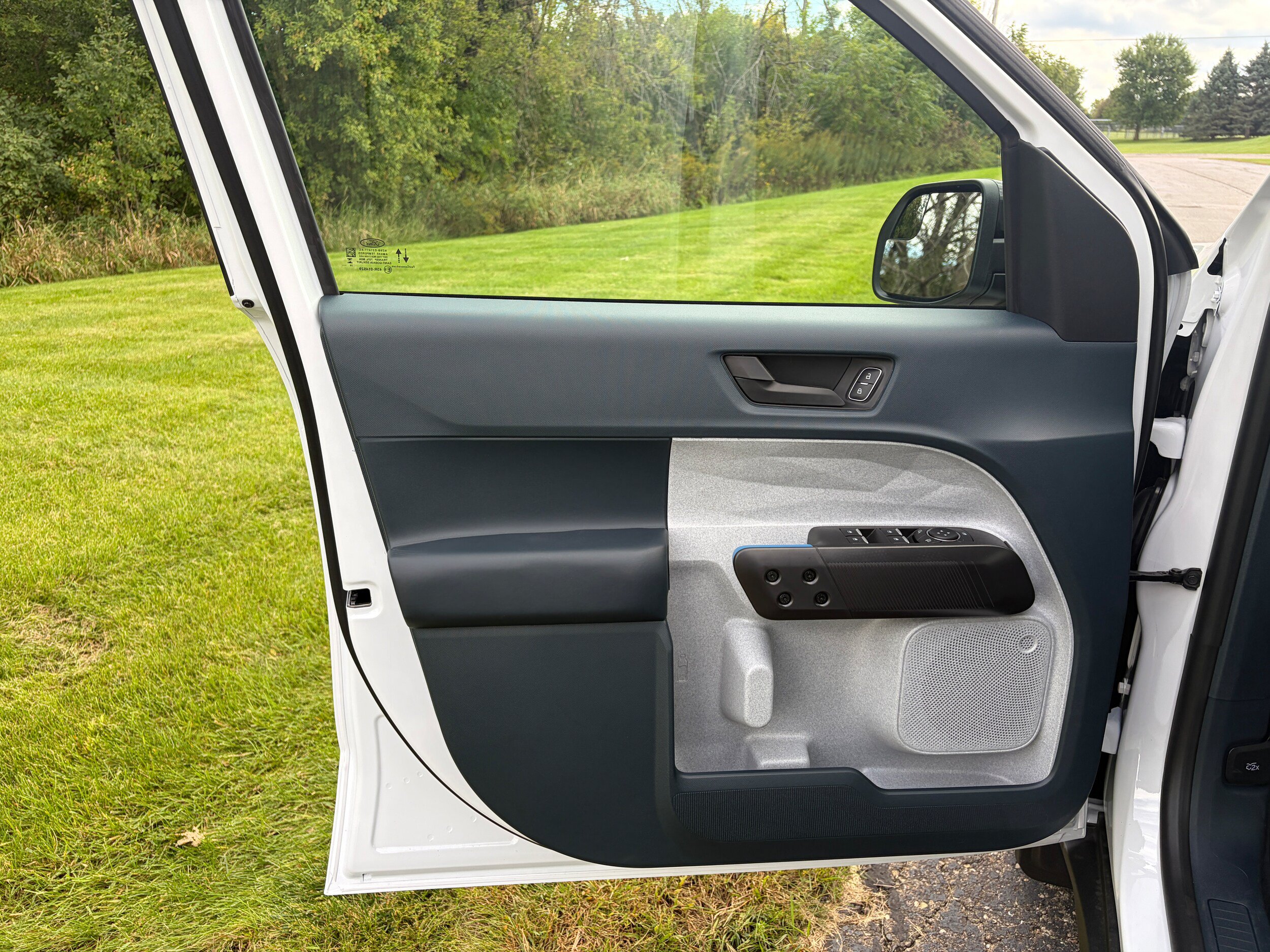 New 2026 Ford Maverick XLT w/ XLT Luxury Package FWD image 13