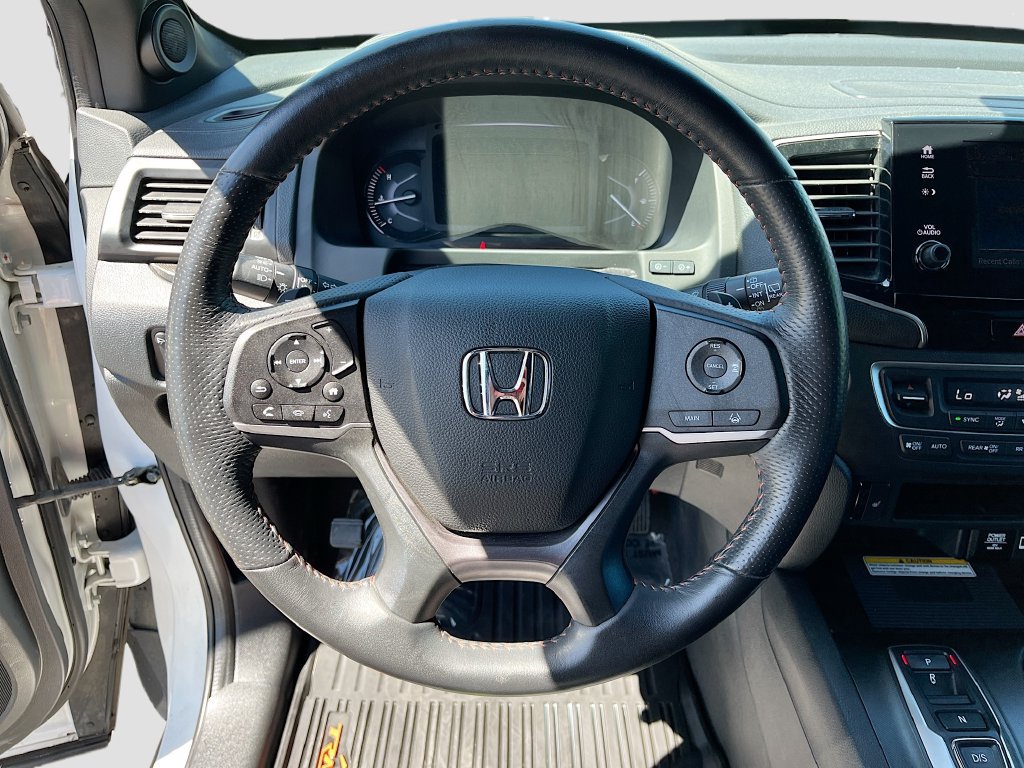 Used 2023 Honda Passport TrailSport image 11