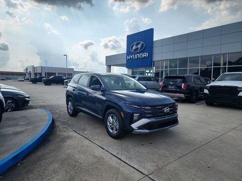 New 2026 Hyundai Tucson SE FWD image 1