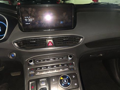 Used 2023 Hyundai Santa Fe SEL w/ Premium Package image 15