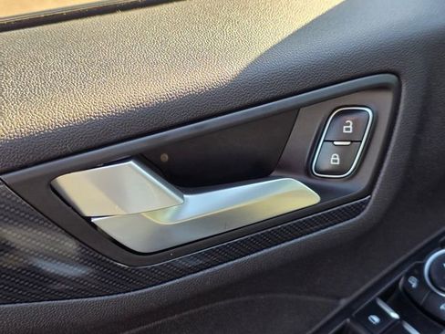 Used 2024 Ford Escape ST-Line image 24