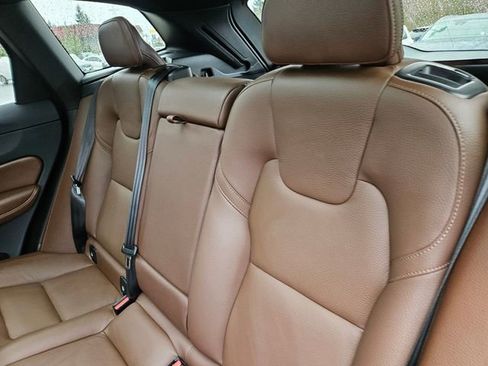 Certified 2024 Volvo XC60 T8 Plus w/ Protection Package Premier image 17