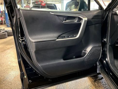 Used 2020 Toyota RAV4 TRD Off-Road image 20