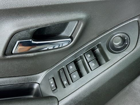 Used 2017 Chevrolet Trax LS FWD image 20
