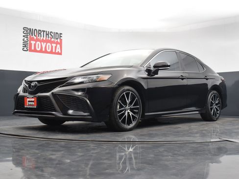 Used 2023 Toyota Camry SE image 30