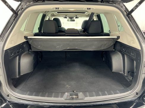 Used 2022 Subaru Forester Premium AWD/4WD image 19