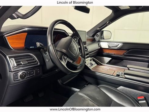 Used 2019 Lincoln Navigator Reserve AWD/4WD image 33