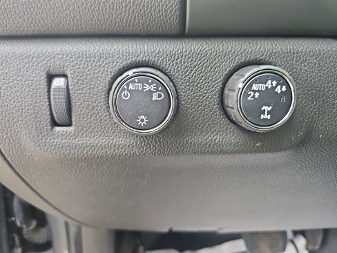 Used 2022 Chevrolet Colorado LT image 13