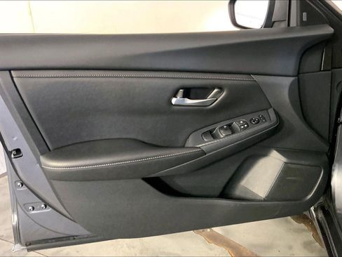 Used 2025 Nissan Sentra SV w/ All-Weather Package FWD image 24