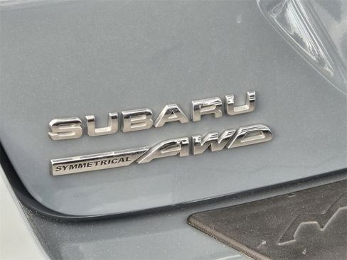Used 2024 Subaru Crosstrek 2.0i Premium image 10