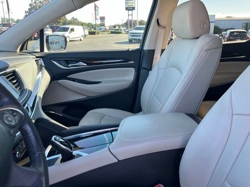 Used 2021 Buick Enclave Essence w/ Sound and Sites Package FWD image 10