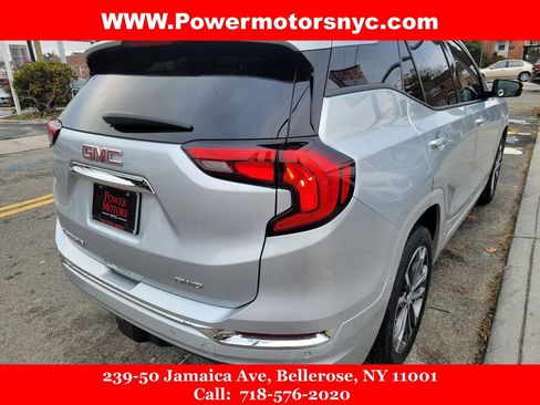 Used 2020 GMC Terrain Denali w/ Denali Premium Package image 6