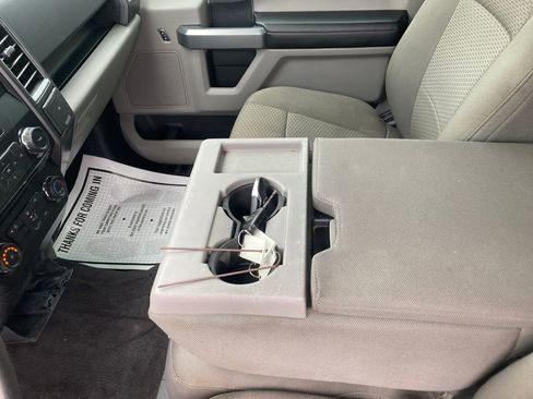 Used 2016 Ford F150 XLT AWD/4WD image 30