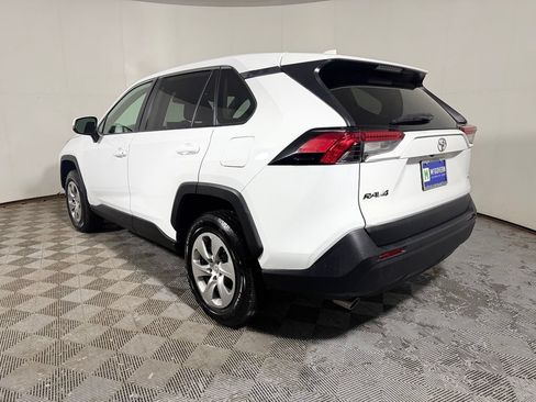 Used 2023 Toyota RAV4 LE AWD/4WD image 4