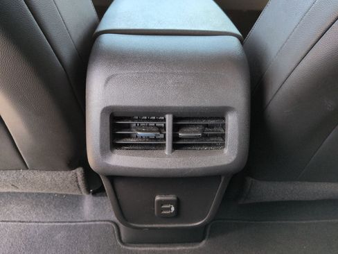 Certified 2021 Chevrolet Equinox LT FWD image 21