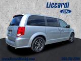 Used 2019 Dodge Grand Caravan GT image 2