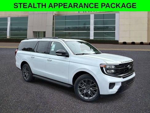 New 2026 Ford Expedition Max Platinum AWD/4WD image 1